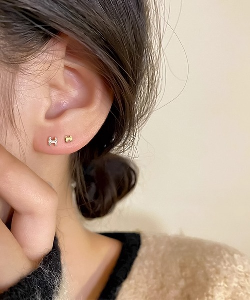 blackdia ocean(ブラックダイヤオーシャン)の「blackdia ocean Hモチーフ ミニピアス silver925(ピアス(両耳用)・レディース・シルバー系その他/ゴールド/シルバー/ゴールド系その他・MEDIUM/SMALL)」の16枚目の写真