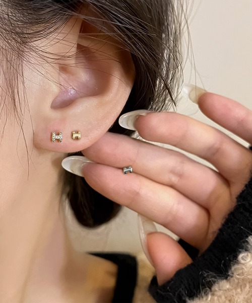 blackdia ocean(ブラックダイヤオーシャン)の「blackdia ocean Hモチーフ ミニピアス silver925(ピアス(両耳用)・レディース・シルバー系その他/ゴールド/シルバー/ゴールド系その他・MEDIUM/SMALL)」の15枚目の写真