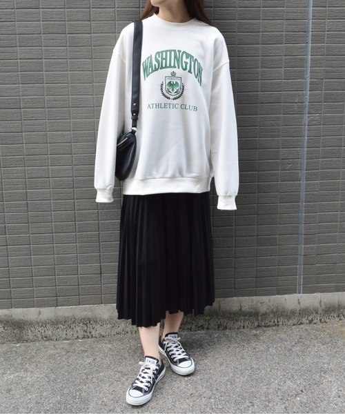 spiritoso(スピリトーゾ)の「【spiritoso】カレッジロゴ オーバーサイズ 裏起毛 トレーナー(スウェット・レディース・オートミール/オフホワイト/ブラック・FREE)」の22枚目の写真