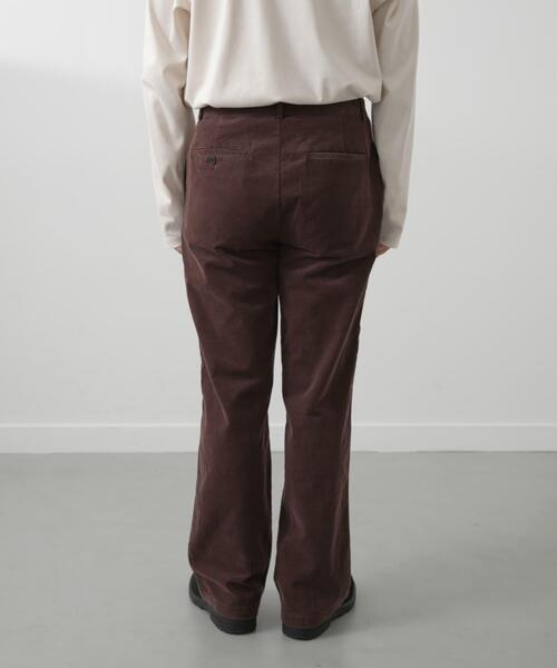 ITEMS URBANRESEARCH（アイテムズ アーバンリサーチ）の「Souplement Corduroy Pants（その他パンツ・メンズ・チャコールグレー/ブラウン/ブラック・LARGE/MEDIUM）」の9枚目の写真
