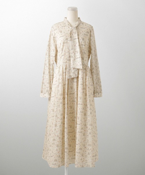 HUIT bouquet(ユイット)の「ボウタイ ワンピース Made with Liberty Fabric HUIT(ワンピース・レディース・グレー/ブルー/ベージュ/ピンク・M)」の1枚目の写真