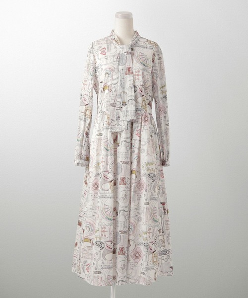 HUIT bouquet(ユイット)の「ボウタイ ワンピース Made with Liberty Fabric HUIT(ワンピース・レディース・グレー/ブルー/ベージュ/ピンク・M)」の4枚目の写真