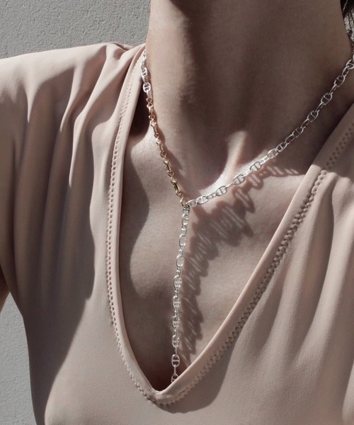 Soierie(ソワリー)の「レイヤード ネックレス (3Set) / Layered necklace (3Set)(ネックレス・レディース・シルバー×ゴールド・FREE)」の13枚目の写真