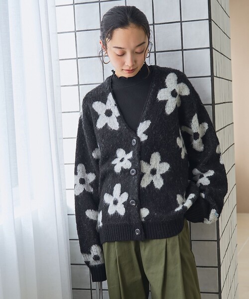 PENNEYS(ぺニーズ)の「【PENNEYS(ぺニーズ)別注】アソートジャガード起毛ニットカーディガン(カーディガン/ボレロ・レディース・ブラウン/ダークグレー/ベージュ/ネイビー/ブラック/ライトブルー・M/L)」の7枚目の写真