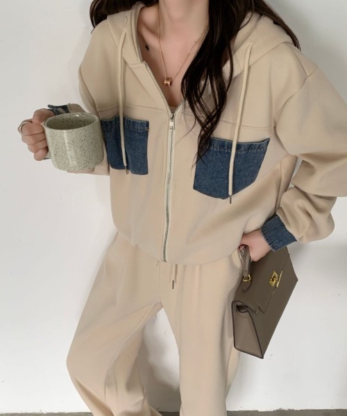 ABITOKYO（アビトーキョー）の「デニムドッキングスウェットパーカーセットアップ（セットアップ・レディース・ベージュ/ブラック/グレー・FREE）」の3枚目の写真