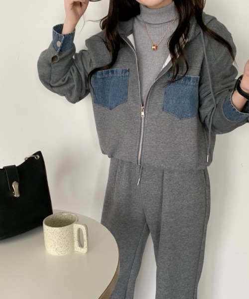 ABITOKYO（アビトーキョー）の「デニムドッキングスウェットパーカーセットアップ（セットアップ・レディース・ベージュ/ブラック/グレー・FREE）」の2枚目の写真