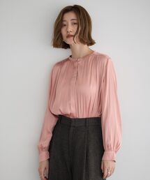 レディースのシャツ/ブラウス（ピンク/桃色系・サテン