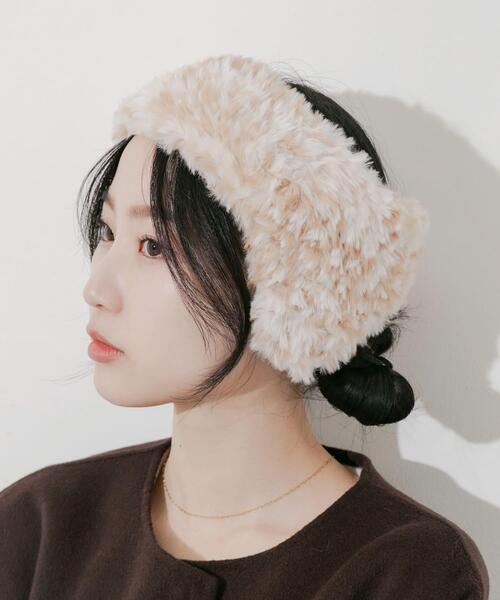 SMELLY（スメリー）の「ファーフラップヘアバンド（ヘアバンド・レディース・ベージュ系その他/グレー・-）」の2枚目の写真