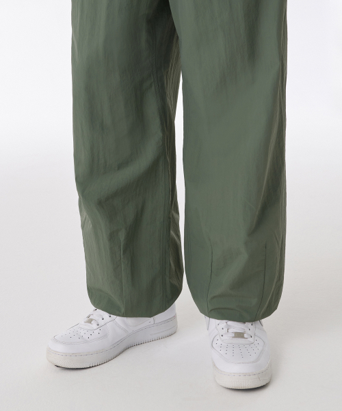 MUSINSA STANDARD（ムシンサスタンダード）の「ナイロンバルーンパンツ [カーキ]（その他パンツ・メンズ・その他・40/31/33/26/27/28/29/38/42/36/34/32/30）」の8枚目の写真