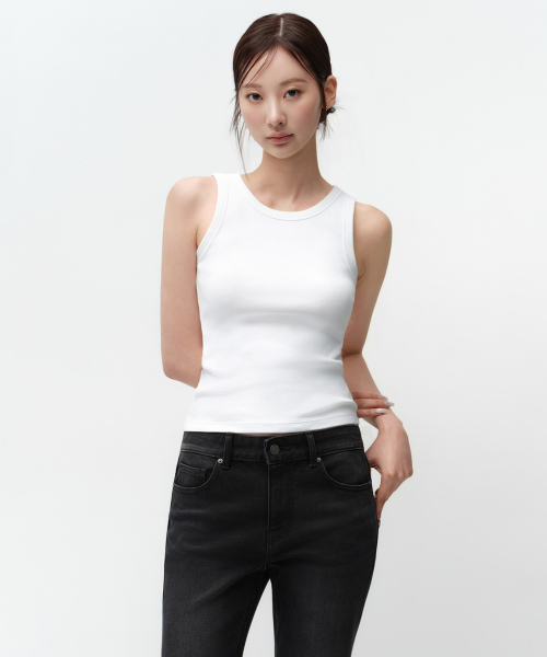 MUSINSA STANDARD WOMAN（ムシンサスタンダードウーマン）の「ウィメンズエッセンシャルタンクトップ[ホワイト]（Tシャツ/カットソー・レディース・その他・SMALL/MEDIUM/LARGE/X-LARGE/X-SMALL）」の2枚目の写真