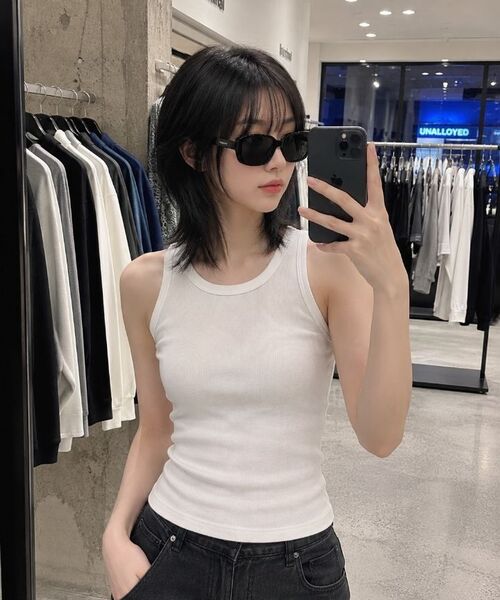 MUSINSA STANDARD WOMAN（ムシンサスタンダードウーマン）の「ウィメンズエッセンシャルタンクトップ[ホワイト]（Tシャツ/カットソー・レディース・その他・SMALL/MEDIUM/LARGE/X-LARGE/X-SMALL）」の8枚目の写真