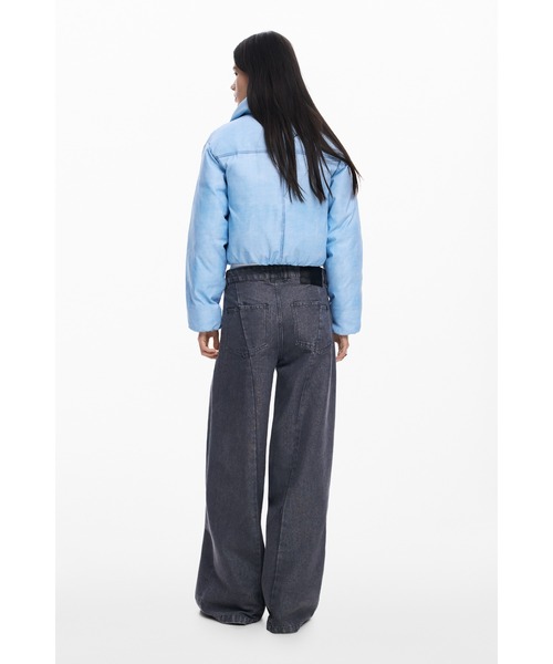 Desigual(デシグアル)の「キルティング クロップドジャケット(ダウンジャケット/コート・レディース・ブルー・S/M/L/XL)」の3枚目の写真