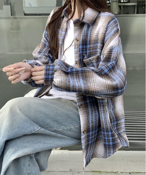 gossip!ロサンゼルス(ゴシップロサンゼルス)の「Y2K 男女共用ビッグサイズシャツチェック ロングシャツ(Tシャツ/カットソー・レディース・ブラック/ワイン/チェック・M)」の11枚目の写真