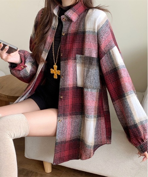 gossip!ロサンゼルス(ゴシップロサンゼルス)の「Y2K 男女共用ビッグサイズシャツチェック ロングシャツ(Tシャツ/カットソー・レディース・ブラック/ワイン/チェック・M)」の16枚目の写真