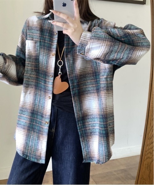 gossip!ロサンゼルス(ゴシップロサンゼルス)の「Y2K 男女共用ビッグサイズシャツチェック ロングシャツ(Tシャツ/カットソー・レディース・ブラック/ワイン/チェック・M)」の8枚目の写真