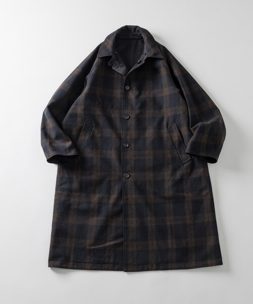 FREAK'S STORE（フリークスストア）の「リバーシブル ウール混 フランネル チェック バルマカーン コート / Reversible Balmacaan Coat（ステンカラーコート・メンズ・ベージュ/ブラック・MEDIUM/LARGE）」の2枚目の写真