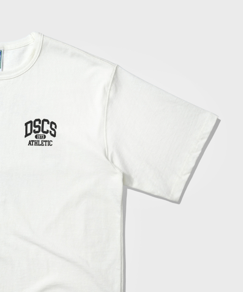 DISCUS ATHLETIC(ディスカス アスレチック)の「ヘビーウェイト DCSC スモールロゴTシャツ オフホワイト(Tシャツ/カットソー・メンズ・その他・MEDIUM/LARGE/X-LARGE/XX-LARGE)」の9枚目の写真