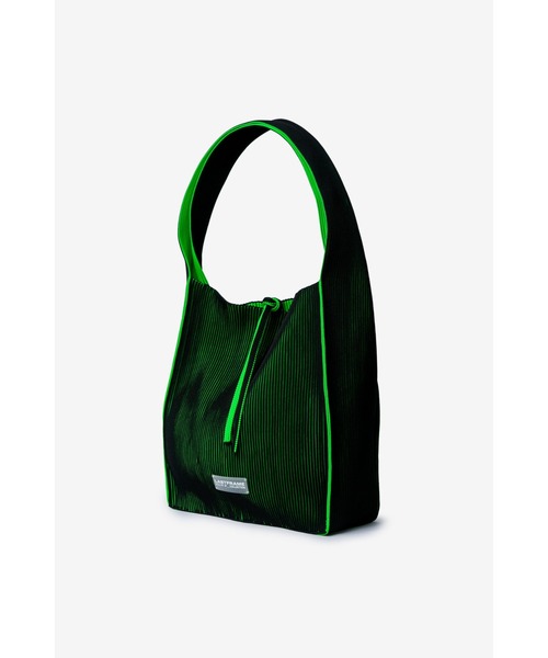 LASTFRAME（ラストフレーム）の「KASANE REVERSIBLE TASUKI TOTE LARGE（ショルダーバッグ・レディース・ブラック系その他/グレー系その他/グリーン系その他/ピンク系その他・LARGE）」の5枚目の写真