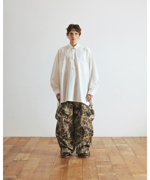 ANGLAN（アングラン）の「Pullover Side-Slit Shirt - White（シャツ/ブラウス・メンズ・その他・FREE）」の8枚目の写真