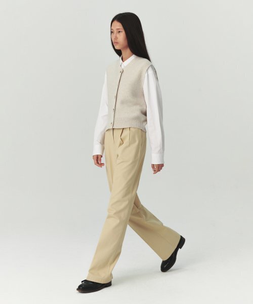 LEVAR(レバー)の「Relaxed Cotton Pants - Light Beige(その他パンツ・レディース・オートミール・MEDIUM/SMALL)」の4枚目の写真