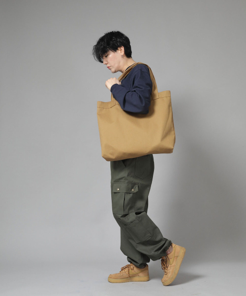 SAINTCREW(セントクルー)の「ボタンオープンビッグサイズショルダーバッグ BOB-117 キャメル(エコバッグ/サブバッグ・メンズ・その他・フリー)」の6枚目の写真
