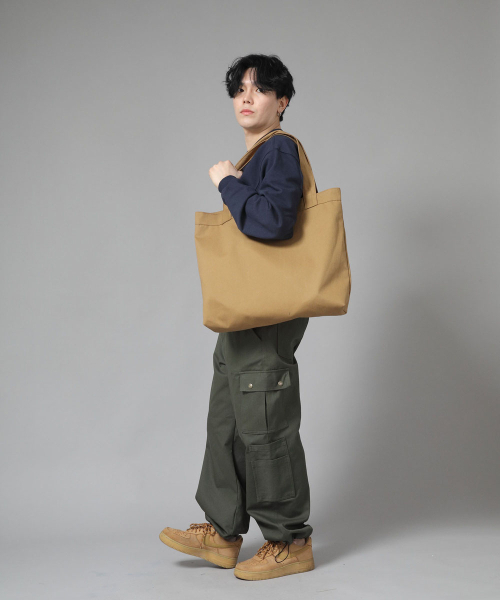 SAINTCREW(セントクルー)の「ボタンオープンビッグサイズショルダーバッグ BOB-117 キャメル(エコバッグ/サブバッグ・メンズ・その他・フリー)」の7枚目の写真