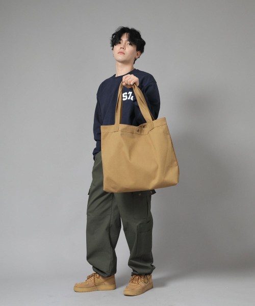 SAINTCREW(セントクルー)の「ボタンオープンビッグサイズショルダーバッグ BOB-117 キャメル(エコバッグ/サブバッグ・メンズ・その他・フリー)」の9枚目の写真