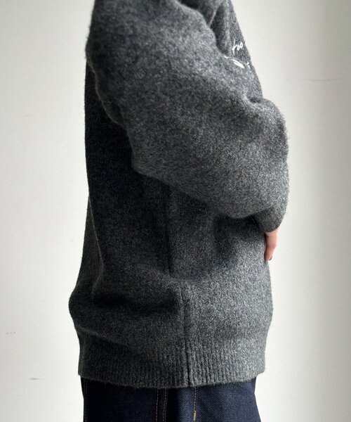 DouDou(ドゥドゥ)の「【WEB限定】レタリング刺繍プルオーバー(ニット/セーター・レディース・ブラック/チャコールグレー・FREE)」の18枚目の写真