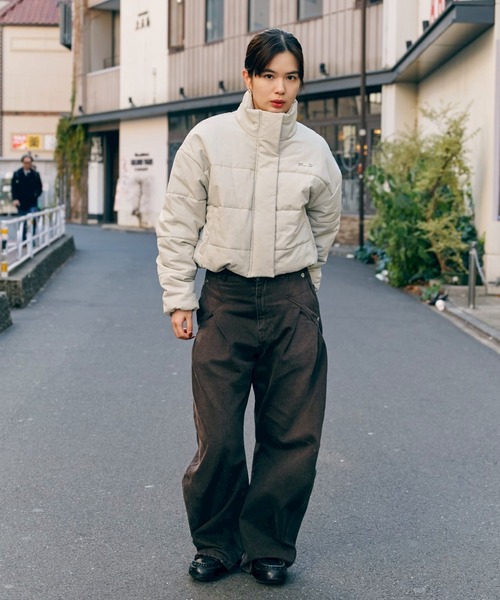 Knuth Marf（クヌースマーフ）の「EX.short down like jacket（ダウンジャケット/コート・レディース・アイボリー/ブラック・FREE）」の3枚目の写真