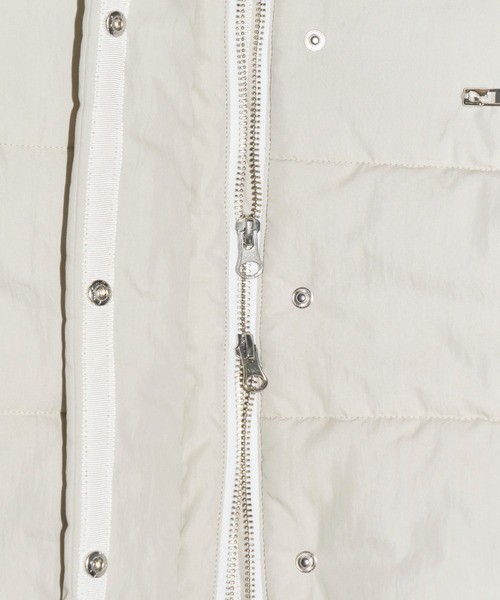 Knuth Marf（クヌースマーフ）の「EX.short down like jacket（ダウンジャケット/コート・レディース・アイボリー/ブラック・FREE）」の14枚目の写真