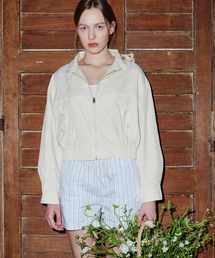 BELLOL（ベロエル）の「ハイネックジップアップジャンパー ベージュ（ナイロンジャケット）」