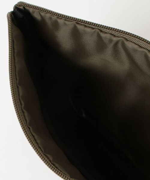 le coq sportif（ルコックスポルティフ）の「サコッシュ（ボディバッグ/ウエストポーチ・メンズ・ピンク/グレー/カーキ/ブラック・F）」の16枚目の写真