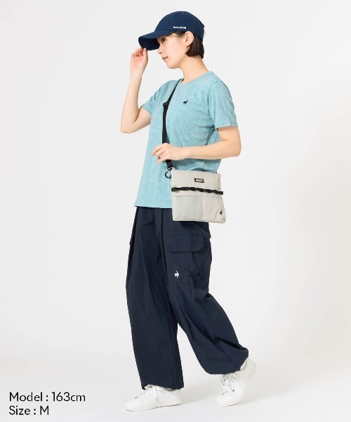 le coq sportif（ルコックスポルティフ）の「サコッシュ（ボディバッグ/ウエストポーチ・メンズ・ピンク/グレー/カーキ/ブラック・F）」の8枚目の写真