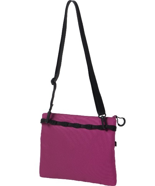 le coq sportif（ルコックスポルティフ）の「サコッシュ（ボディバッグ/ウエストポーチ・メンズ・ピンク/グレー/カーキ/ブラック・F）」の13枚目の写真