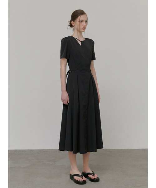 ETMON(エトモン)の「Neck Strap Belt Dress, Black(ワンピース・レディース・その他・S/M)」の1枚目の写真