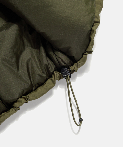 ESPIONAGE（エスピオナジ）の「ECWCS Level 7 Parka Dark Olive（ダウンジャケット/コート・レディース・その他・M/L/XL）」の13枚目の写真