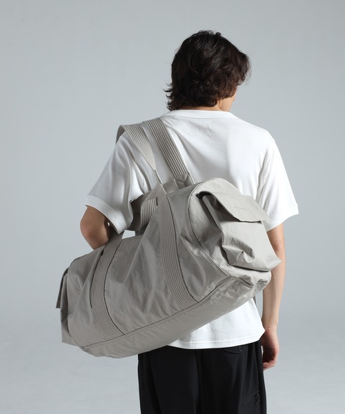 Y-3(ワイスリー)の「Y-3 DUFFLE BAG(ボストンバッグ・メンズ・ライトブラウン・ONE SIZE)」の2枚目の写真