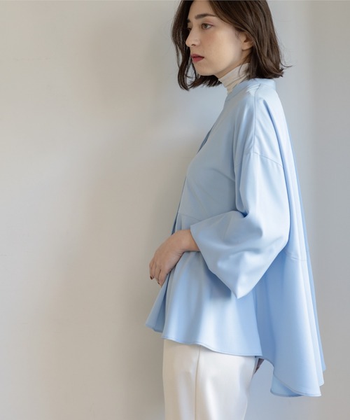 OPAQUE.CLIP(オペークドットクリップ)の「バイカラーアソート ペプラム前あきブラウス(シャツ/ブラウス・レディース・サックスブルー/ブラック/チャコール・38)」の19枚目の写真