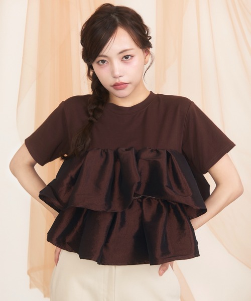 krahe(クレーエ)の「天竺ナイロンドッキングティアードフリルTシャツ(Tシャツ/カットソー・レディース・ブラック/オフホワイト/ブラウン・FREE)」の17枚目の写真