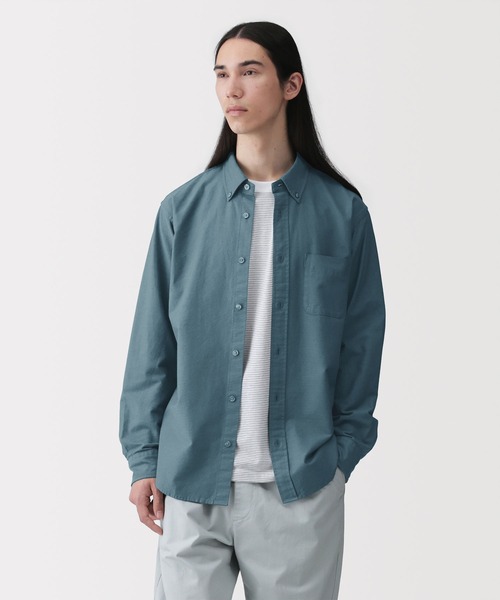 無印良品（ムジルシリョウヒン）の「紳士　洗いざらしオックスボタンダウン長袖シャツ（シャツ/ブラウス・メンズ・スモーキーグリーン系/ダークグレー/ネイビー/サックスブルー/ホワイト・S/XL/M/L）」の3枚目の写真