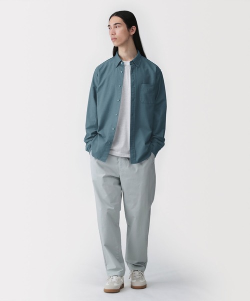 無印良品（ムジルシリョウヒン）の「紳士　洗いざらしオックスボタンダウン長袖シャツ（シャツ/ブラウス・メンズ・スモーキーグリーン系/ダークグレー/ネイビー/サックスブルー/ホワイト・S/XL/M/L）」の21枚目の写真