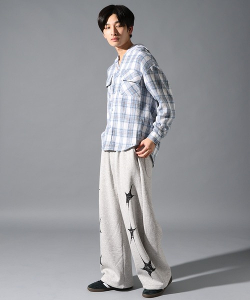 LAND MUSEUM（ランドミュージアム）の「LAND MUSEUM／スターサイドスウェットパンツ（裏起毛）（スウェットパンツ・メンズ・グレー/ブラック・MEDIUM/LARGE）」の5枚目の写真