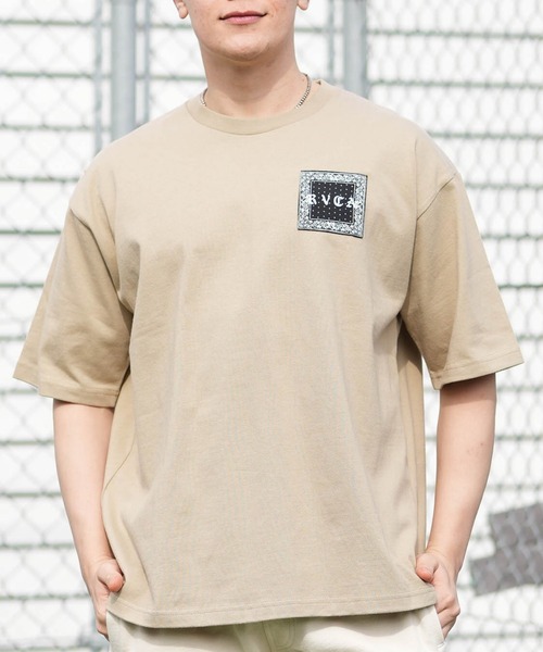 RVCA（ルーカ）の「【ムラサキスポーツ限定】RVCA/ルーカ 半袖 Tシャツ OE BANDANA BALANCE PATCH BG041P02（Tシャツ/カットソー・メンズ・スミクロ/ブラック/カーキブラウン/ホワイト・S/L/M）」の4枚目の写真