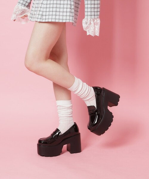 cs T&P(シーエスティーアンドピー)の「厚底ローファーパンプス(パンプス・レディース・ブラック/ブラック系1・LL/L/M/S)」の6枚目の写真