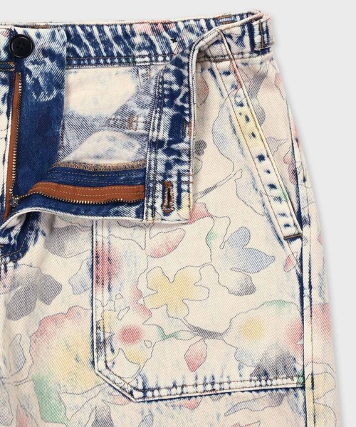 PS Paul Smith(ピーエスポールスミス)の「"Bleach Denim Floral" デニムショーツ / 162100 898Z(デニムパンツ・メンズ・ライトインディゴブルー・X-LARGE/SMALL/MEDIUM/LARGE)」の2枚目の写真