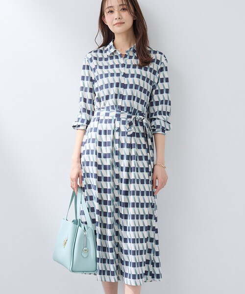 INDIVI（インディヴィ）の「【洗える／2WAY】ベルト付き ジオメトリック柄 シャツワンピース（ワンピース・レディース・ブラック系その他/ネイビー系・05/13/36/38/40/15 /19）」の4枚目の写真