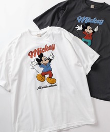 Disney（ディズニー）の「【71】【Disney ディズニー】ミッキーマウス ベイマックス ルシファー 101匹わんちゃん アップリケ サガラ刺繍 クルーネックTシャツ ユニセックス レディース メンズ【オリジナルデザイン ミッキー ベイマックス ルシファー】（Tシャツ/カットソー）」