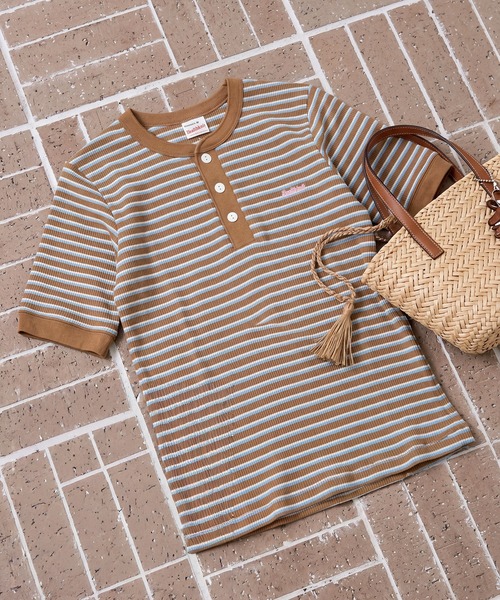 Healthknit（ヘルスニット）の「SALE 一枚でサマになる！【Healthknit】ヘルスニット 26SS 細ボーダーワッフルT  ヘンリーネック/ボーダーTシャツ/ワンポイントロゴ 別注 セール（Tシャツ/カットソー・レディース・アイボリー/ブラウン/ライム・FREE）」の16枚目の写真