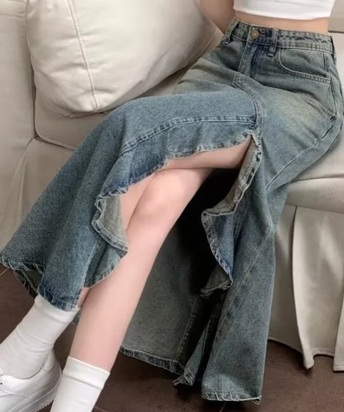 Flugge(フラッジー)の「フリルスリットデニムスカート(デニムスカート・レディース・ブルー・LARGE/MEDIUM)」の4枚目の写真