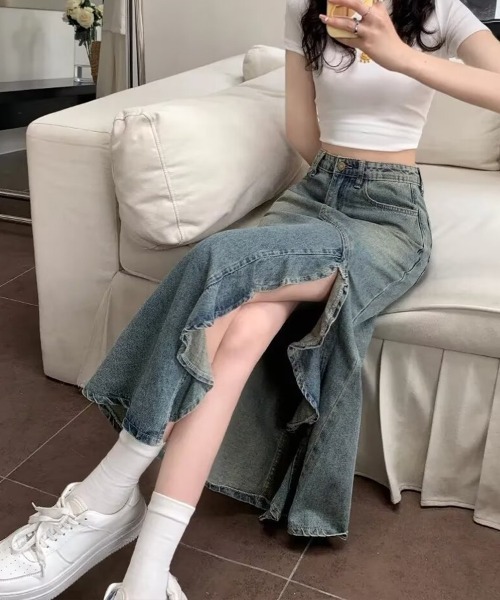Flugge(フラッジー)の「フリルスリットデニムスカート(デニムスカート・レディース・ブルー・LARGE/MEDIUM)」の9枚目の写真